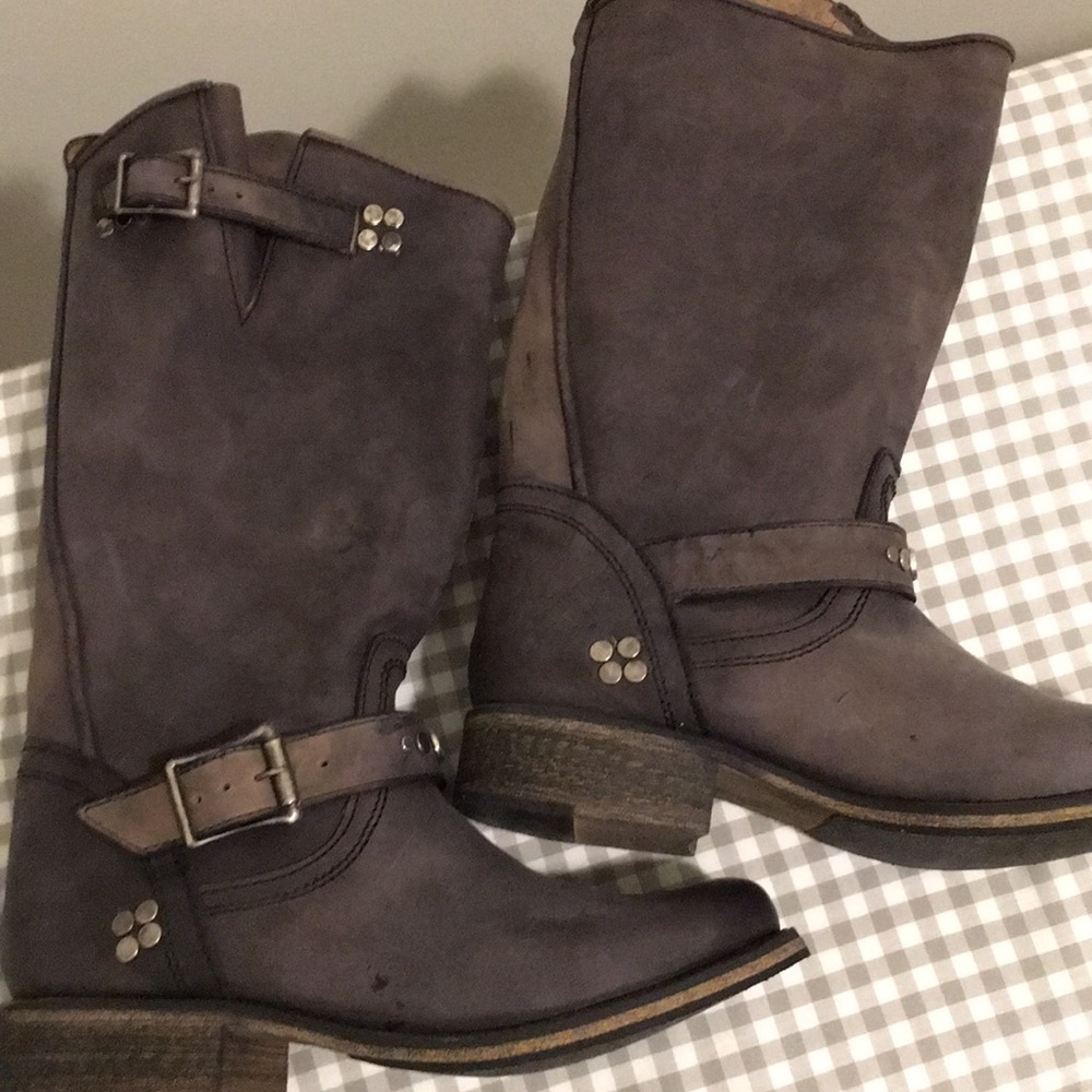 Steve Madden boots